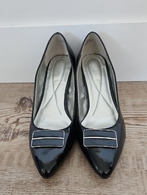 Andrew Geller Black Patent Pointed Toe Pumps with Silver Accent